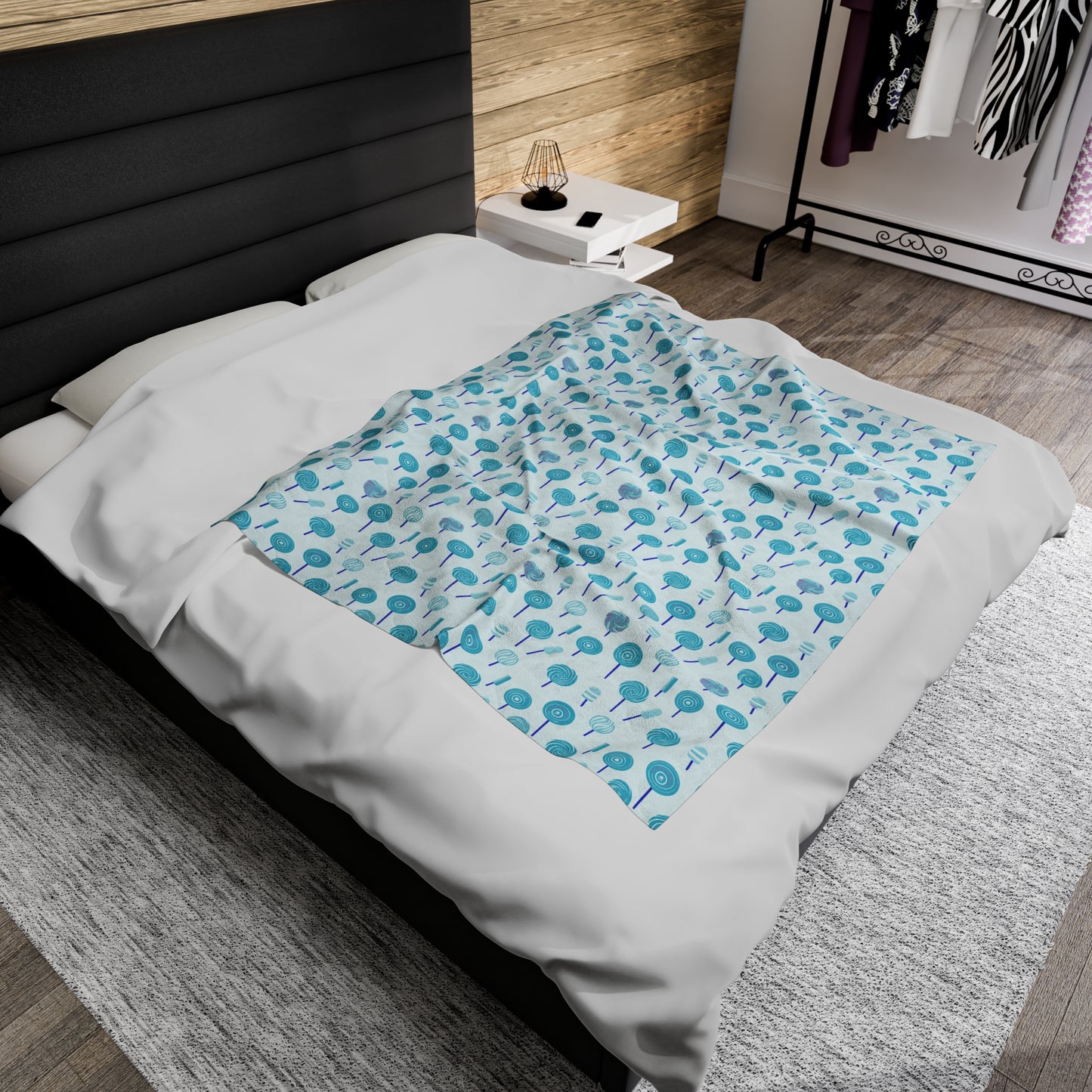 Cozy Tulip Velveteen Plush Blanket