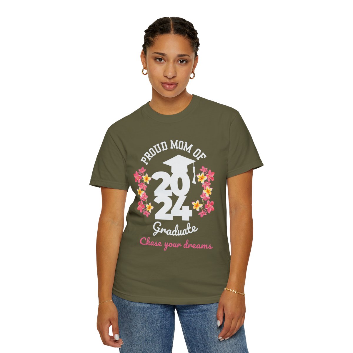 2024 Graduate Proud Mom Comfy T-shirt with Light Letters