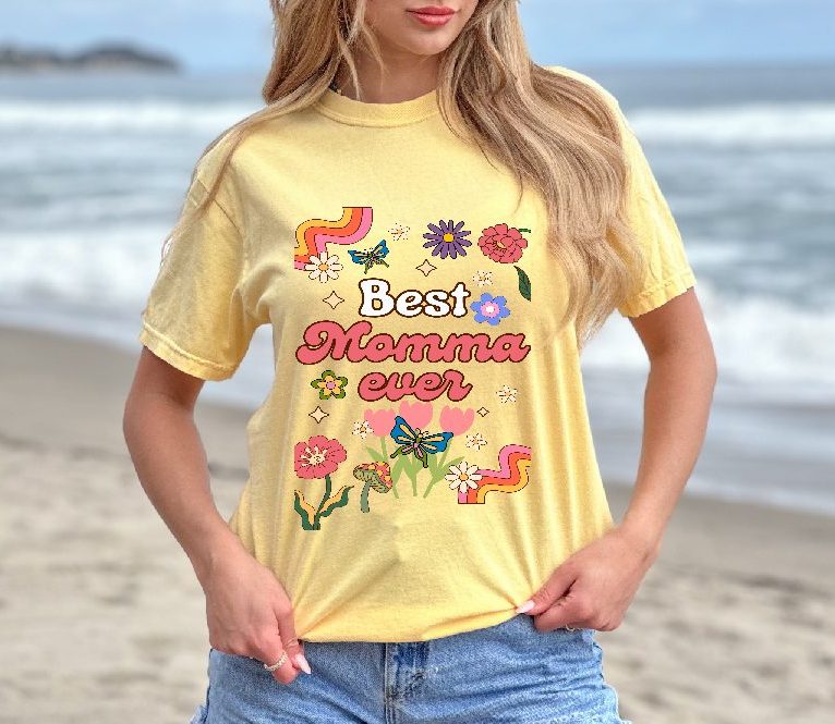 Best Momma Ever Retro Floral Tee