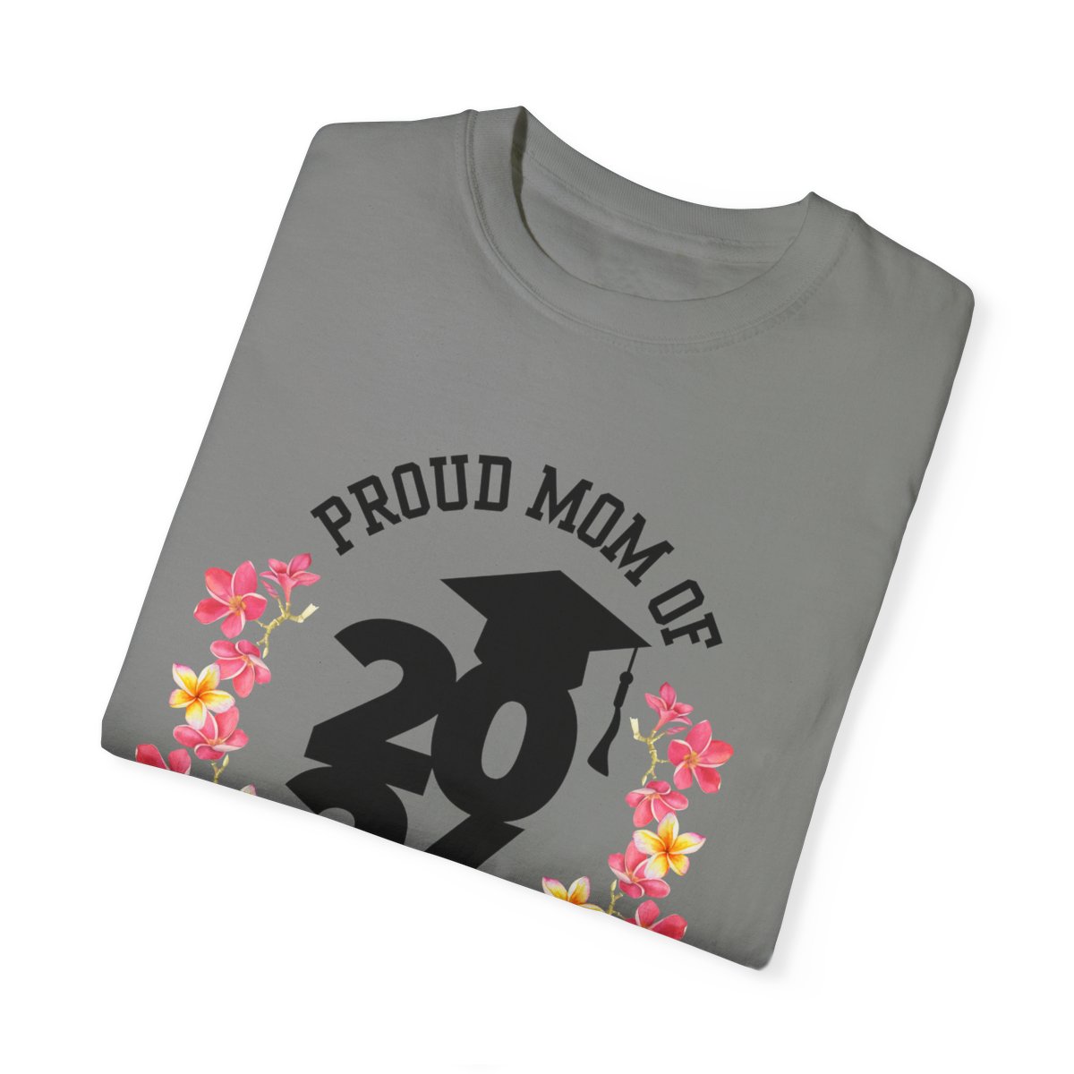 2024 Graduate Proud Mom Comfy T-shirt with Dark Letters
