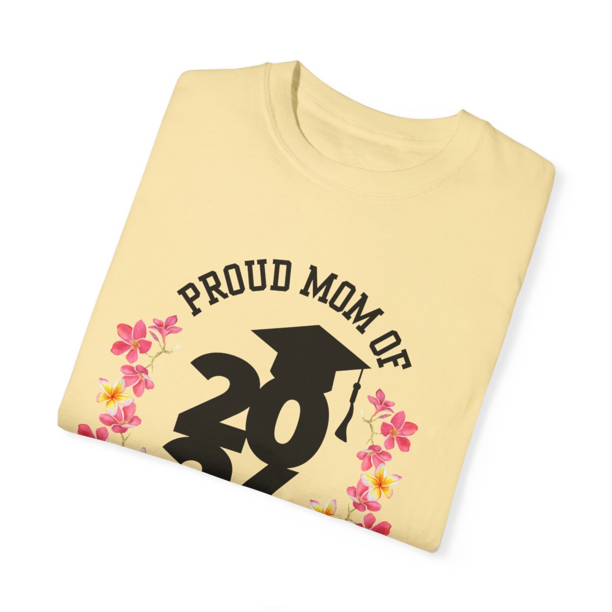 2024 Graduate Proud Mom Comfy T-shirt with Dark Letters