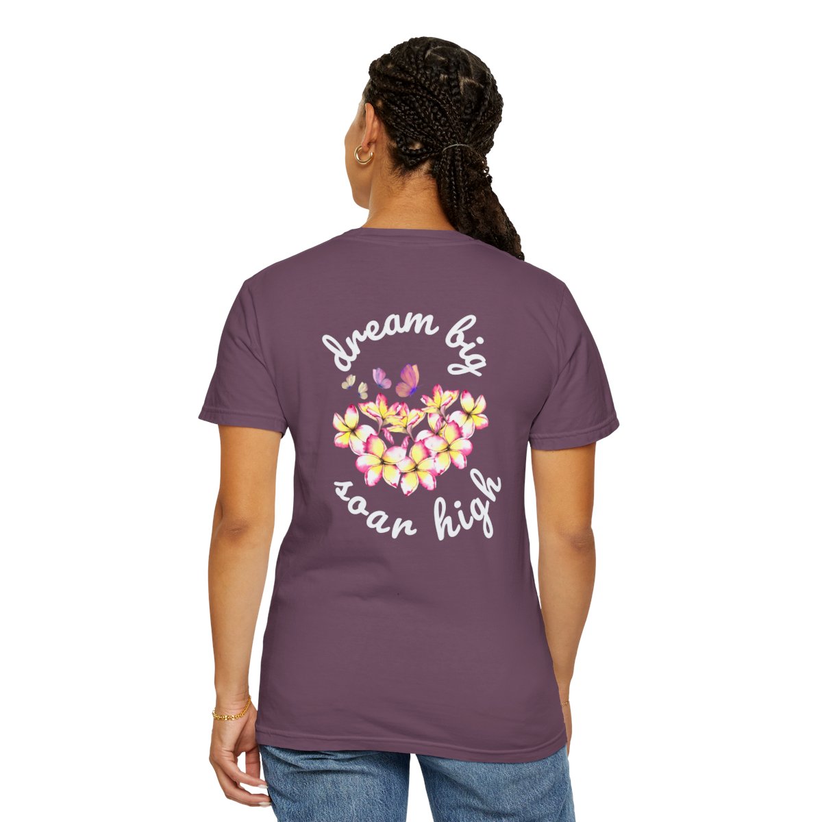 2024 Graduate Proud Mom Comfy T-shirt with Light Letters
