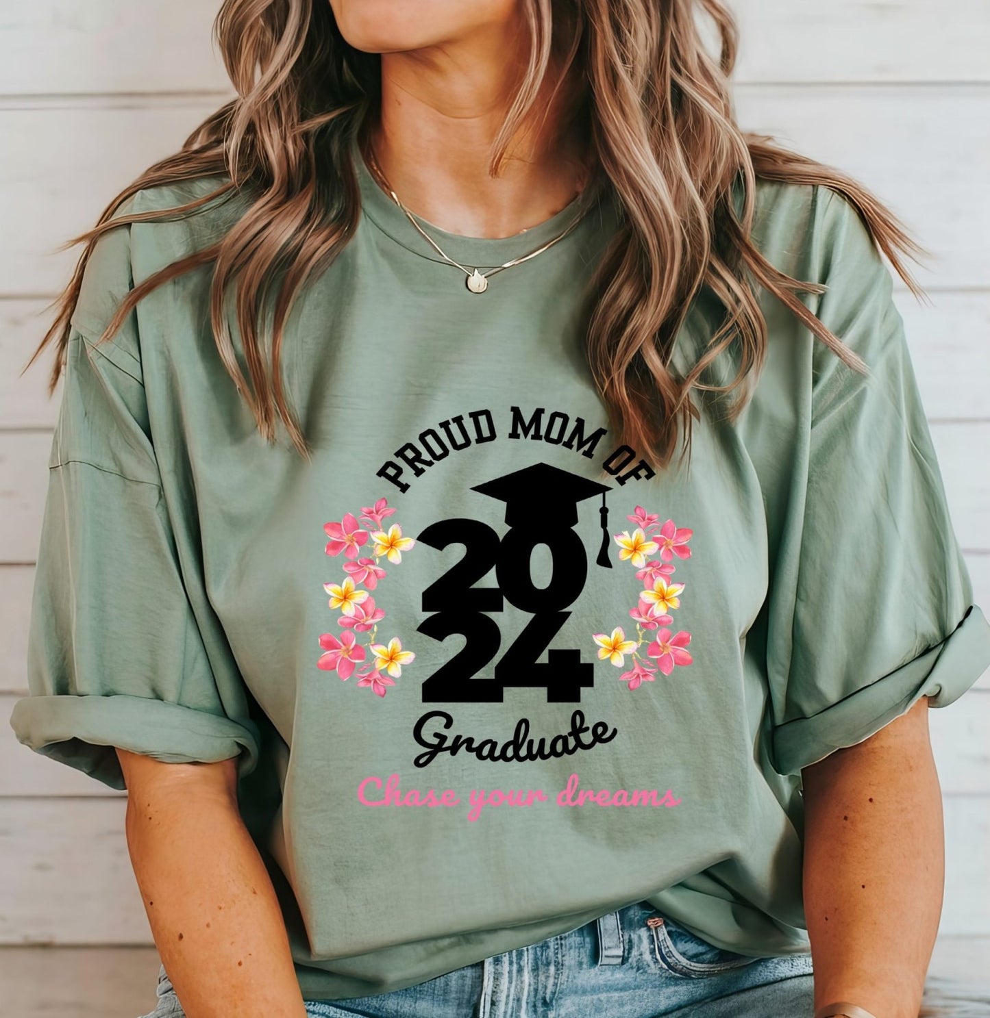 2024 Graduate Proud Mom Comfy T-shirt with Dark Letters